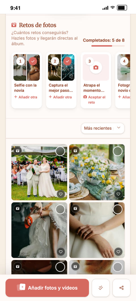 La página de un álbum de boda con un diseño propio en un móvil